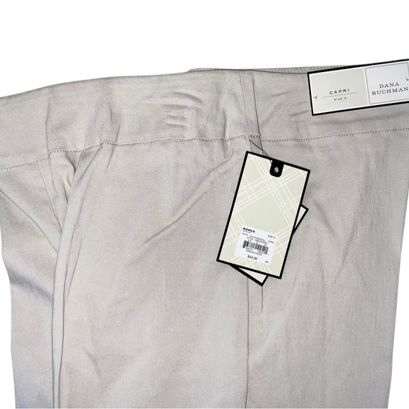 Dana Buchman Tan Capri Pants Relaxed Fit - Picture 3 of 4